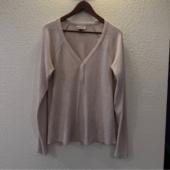 Universal Thread Beige Henley Knit Sweater Long Sleeve Women’s Size Large Soft - Picture 1 of 9